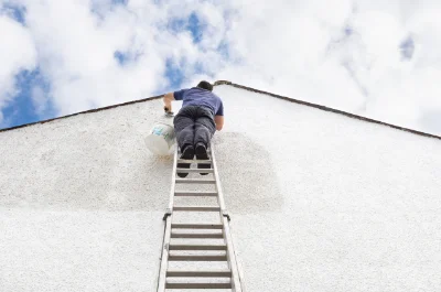 Peinture extérieure à Varzay — façades et ravalement